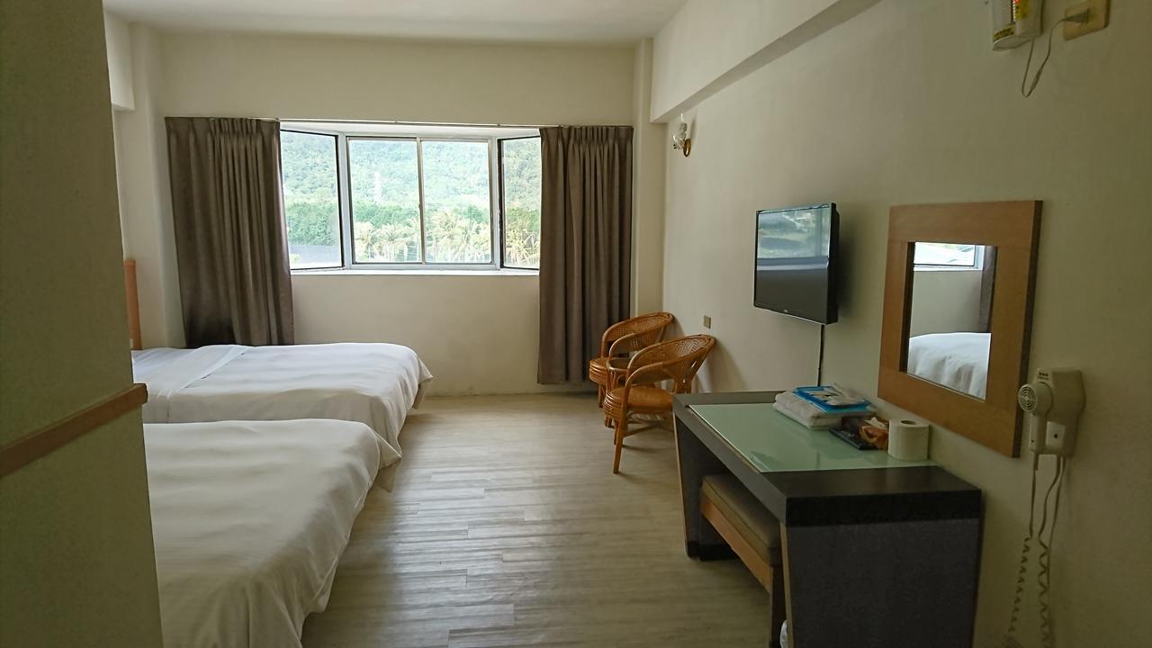 Angela Hotel Taitung Luaran gambar